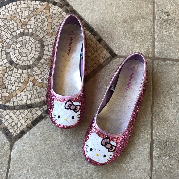 hello kitty ballet flats